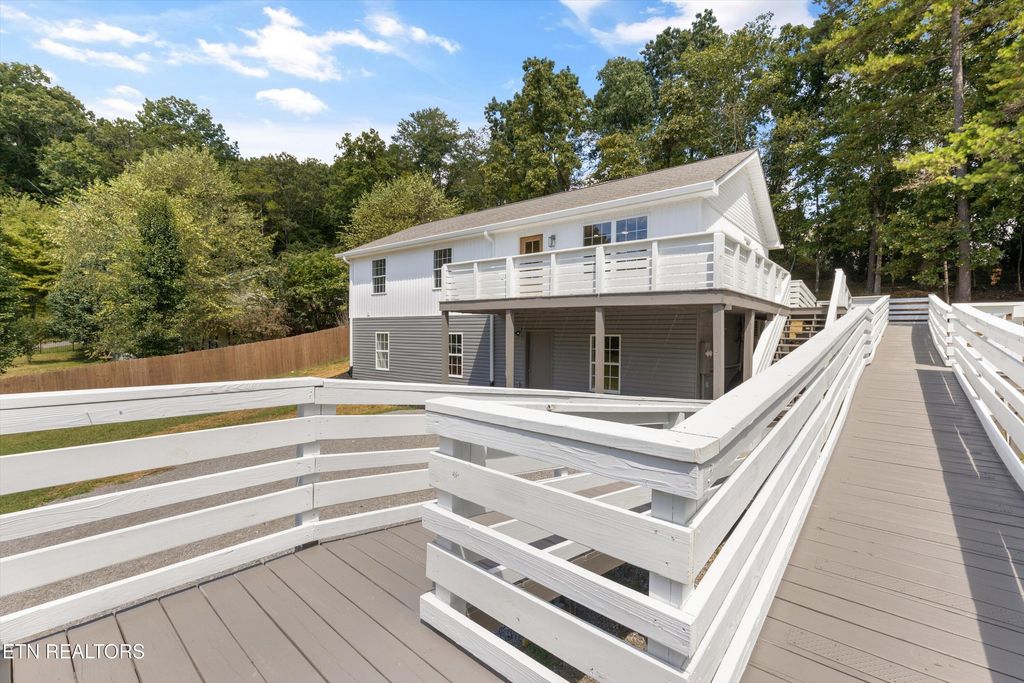 Photo of 100 Sierra Place, Rockwood, TN 37854 (MLS # 1338242)