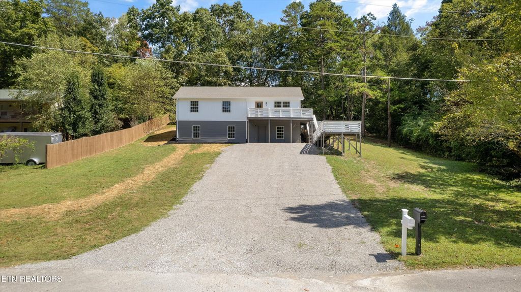 Photo of 100 Sierra Place, Rockwood, TN 37854 (MLS # 1338242)