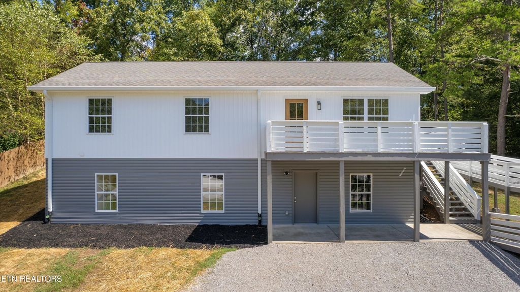 Photo of 100 Sierra Place, Rockwood, TN 37854 (MLS # 1338242)