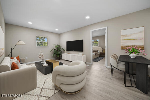 1529 Delaware Ave