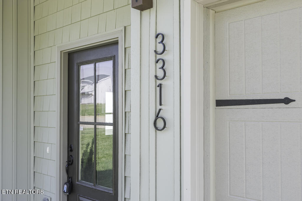 3316 Shining Star Way