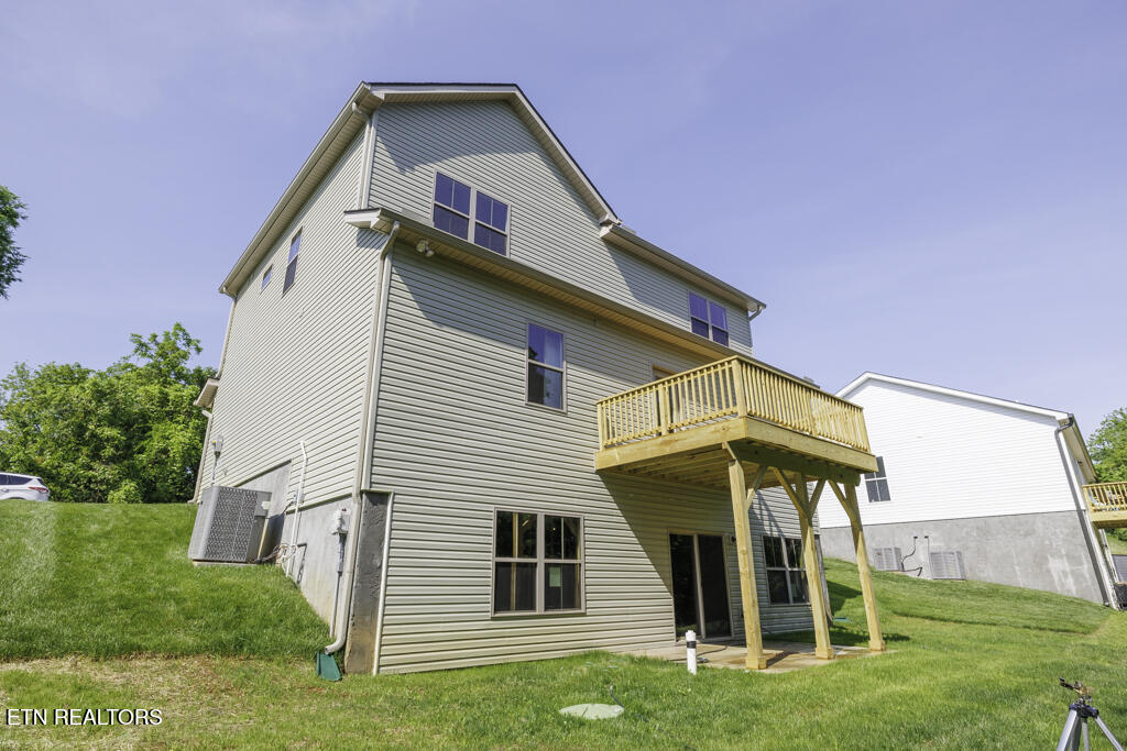 3316 Shining Star Way