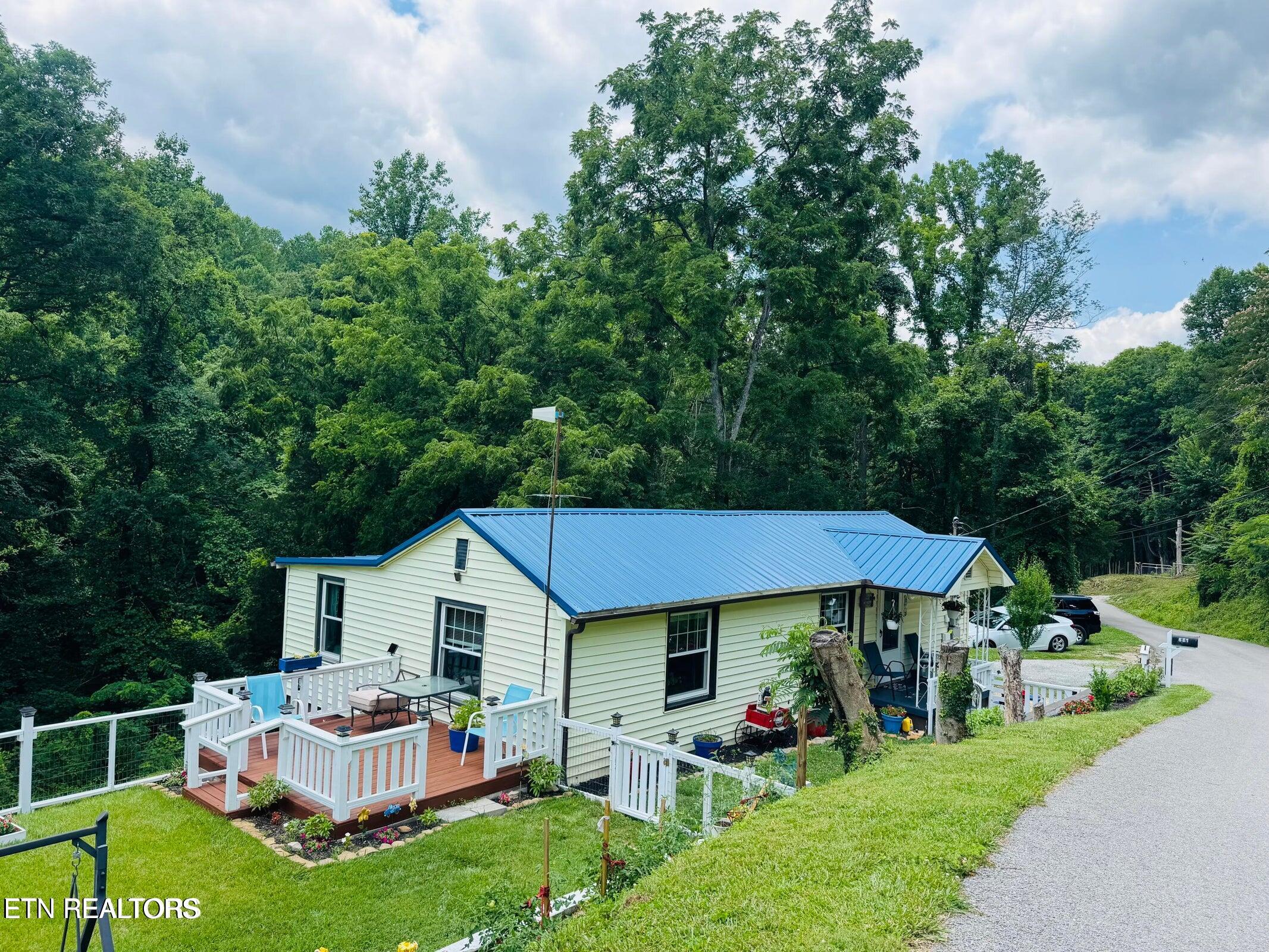 681 Island Cove Rd