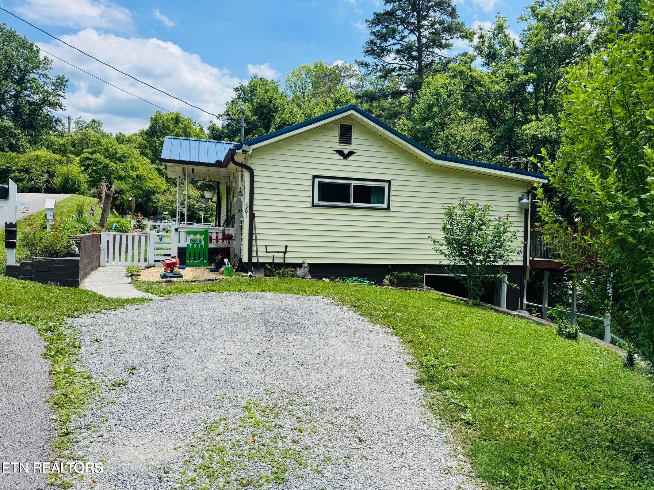 681 Island Cove Rd