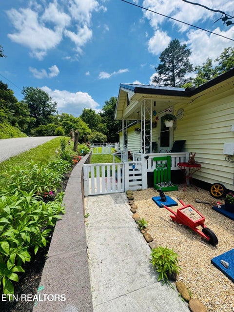 Tiny photo for 681 Island Cove Rd, Rocky Top, TN 37769 (MLS # 1359287)
