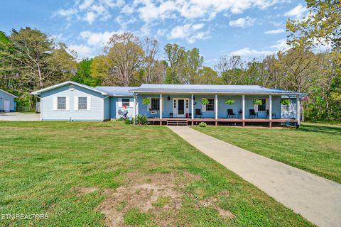 Photo of 220 Old Gatewood Ford Rd, Jamestown, TN 38556 (MLS # 1337585)