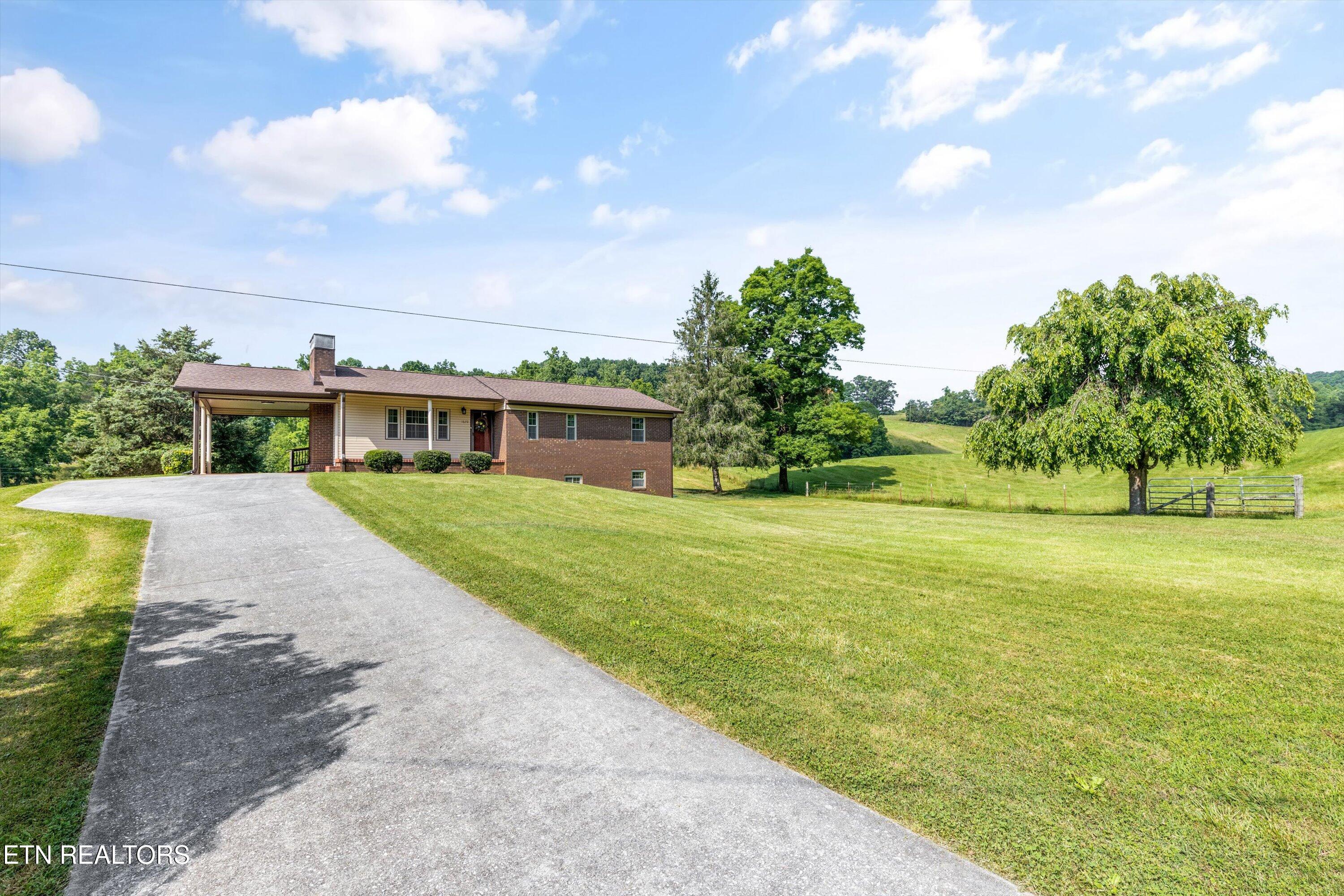 1670 Bowen Rd