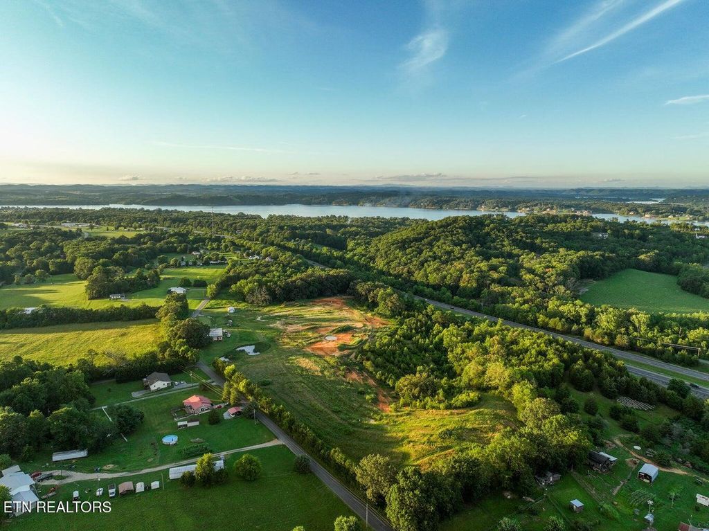 Photo of 1076 Old Newport Hwy, Dandridge, TN 37725 (MLS # 1295235)