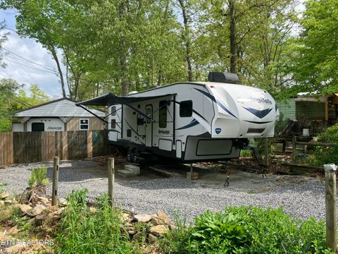 Photo of 44 Arapaho Drive, Crossville, TN 38572 (MLS # 1339584)