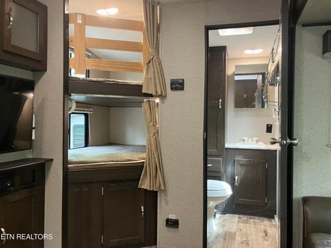 Tiny photo for 44 Arapaho Tr, Crossville, TN 38572 (MLS # 1339584)