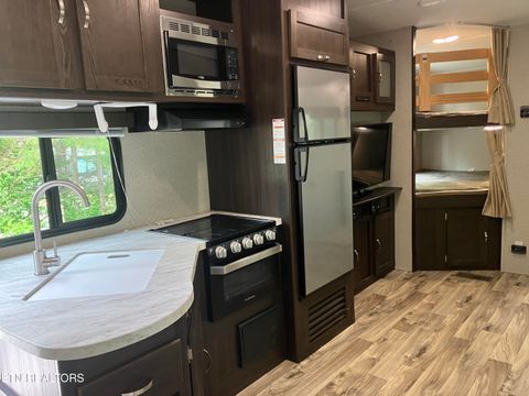 Tiny photo for 44 Arapaho Tr, Crossville, TN 38572 (MLS # 1339584)