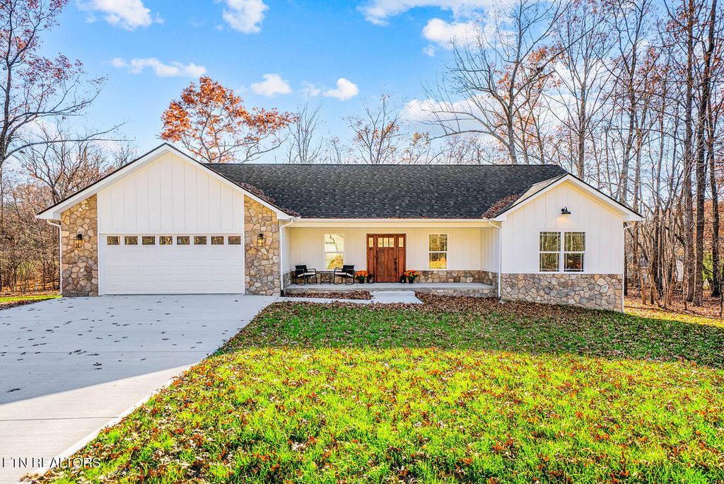 Photo of 3019 Pomo Circle, Crossville, TN 38572 (MLS # 1276987)