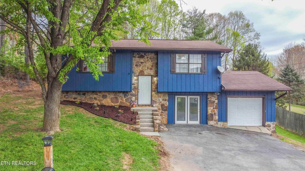 Photo of 130 Gloria Drive, Tazewell, TN 37879 (MLS # 1297099)