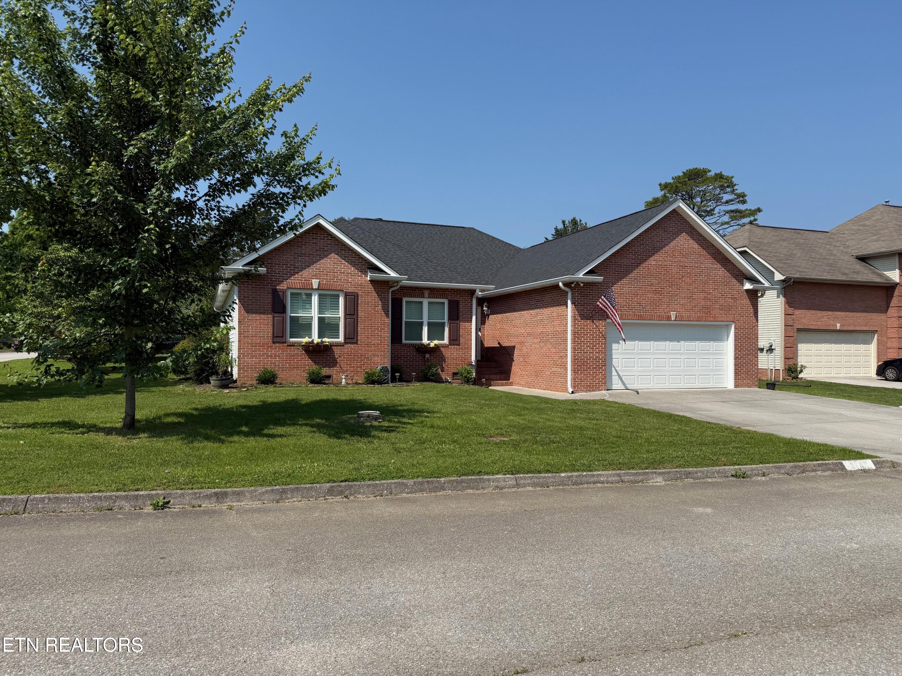 7243 Autumn View Lane