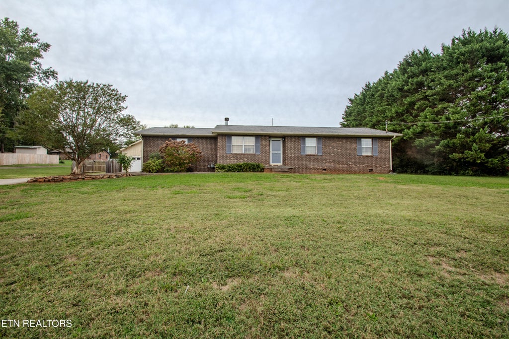 Photo of 1194 Rawhide Tr, Lenoir City, TN 37772 (MLS # 1358805)