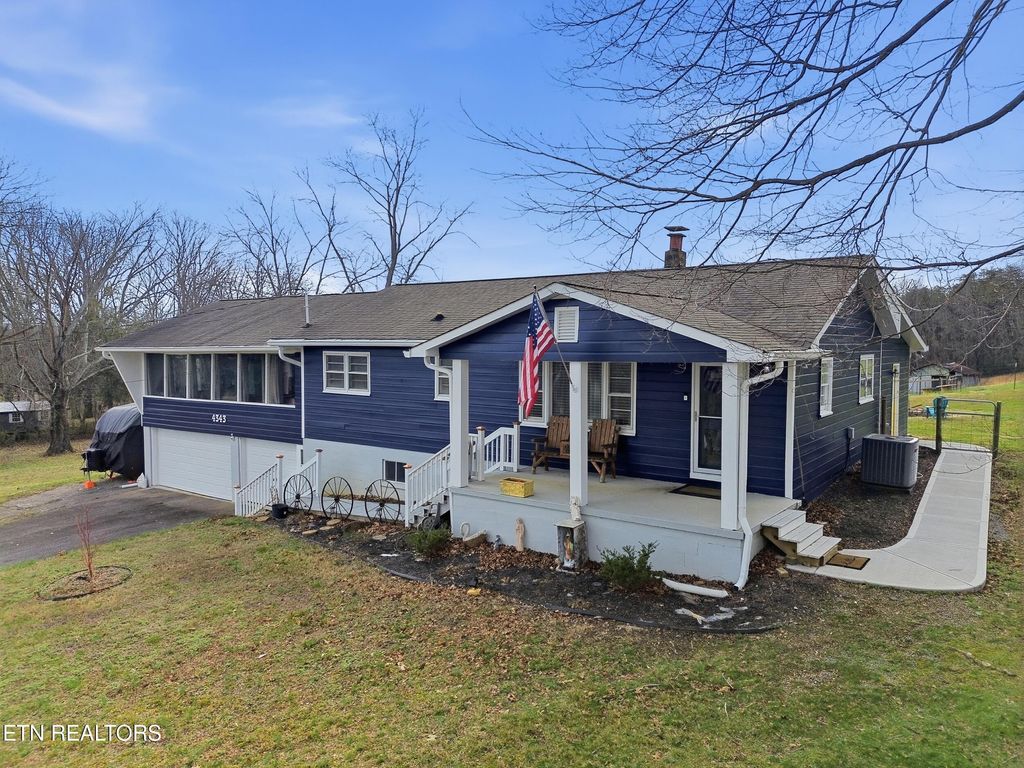 Photo of 4343 Browder Hollow Rd, Lenoir City, TN 37771 (MLS # 1326708)