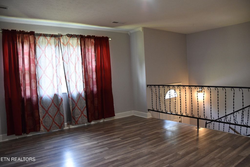 Photo of 114 Clearview Drive, Rockwood, TN 37854 (MLS # 1307444)