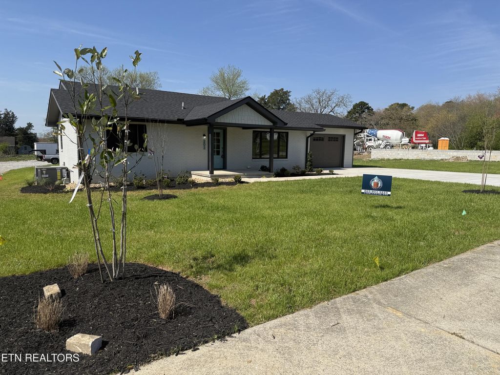 Photo of 203 Martin St, Kingston, TN 37763 (MLS # 1329822)