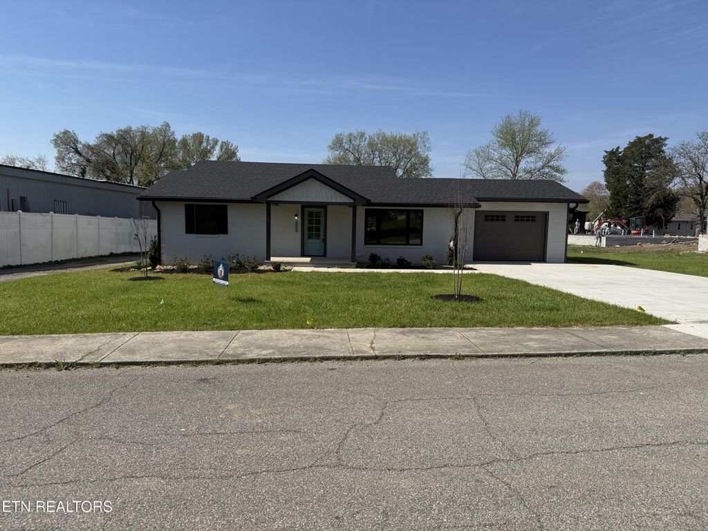 Photo of 203 Martin St, Kingston, TN 37763 (MLS # 1329822)