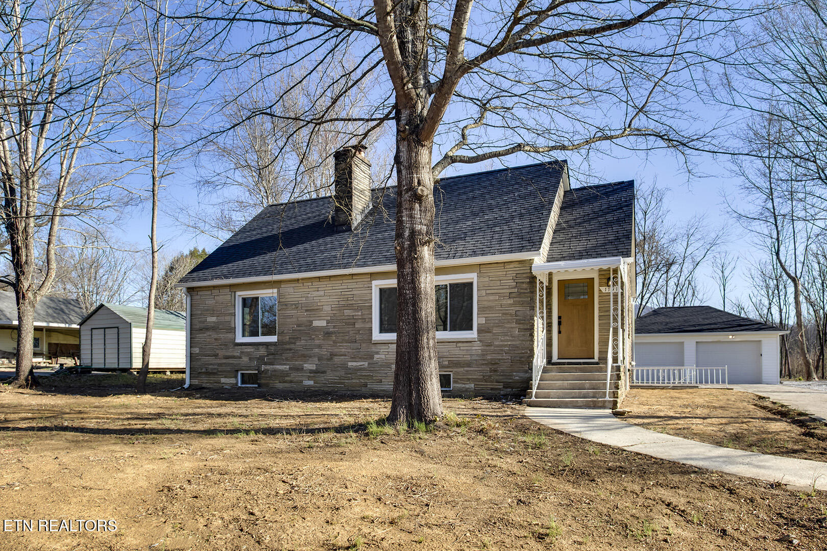 1131 Main Street