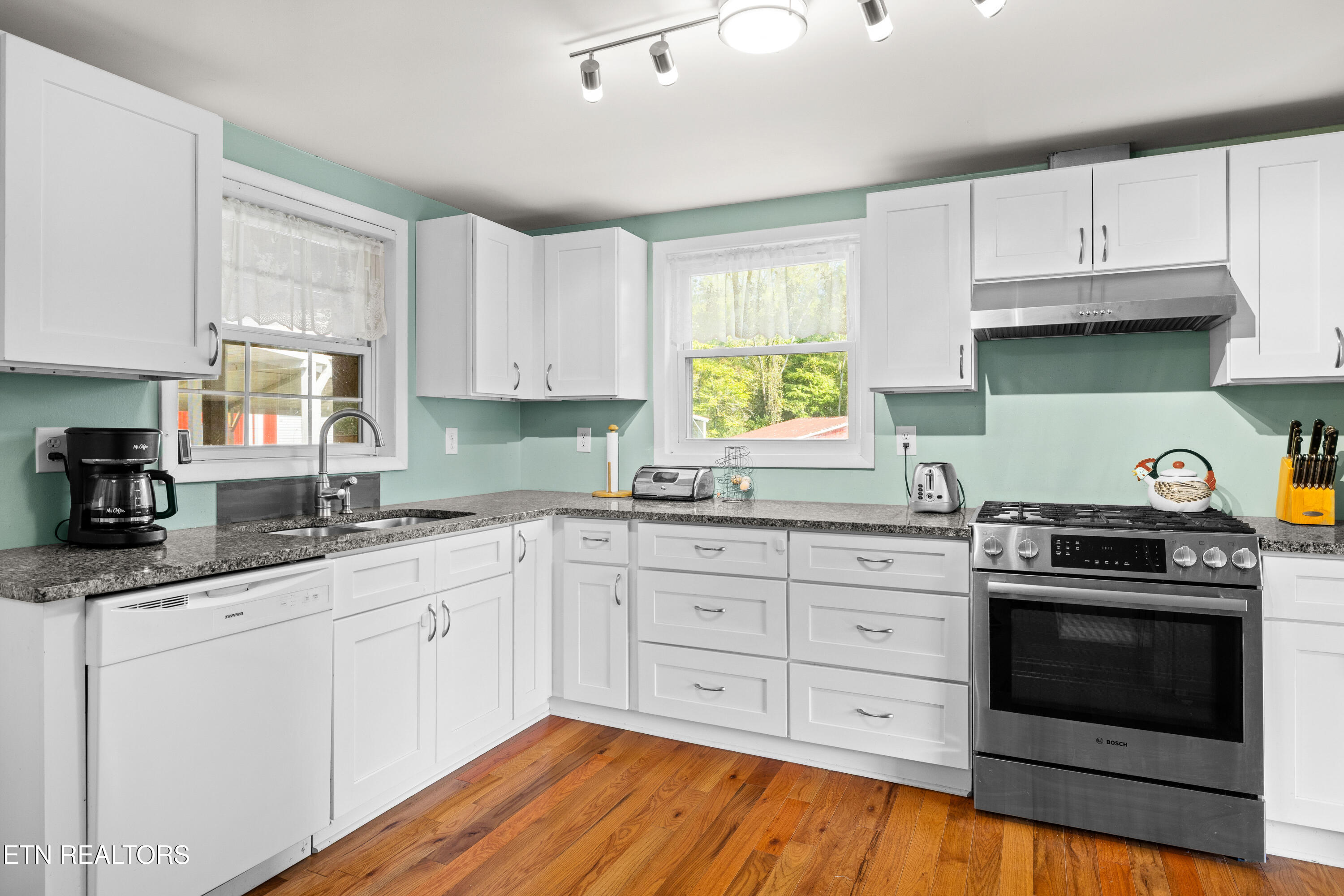 962 Old Harriman Hwy