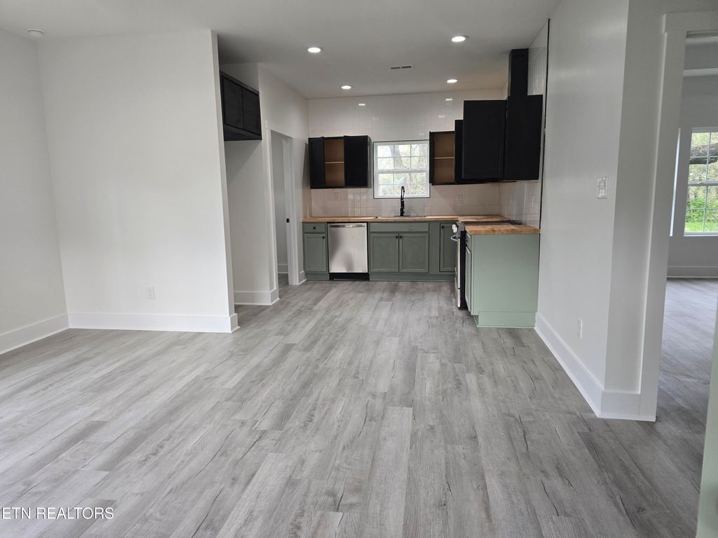 Photo of 4131 Ivy Ave, Knoxville, TN 37914 (MLS # 1336078)