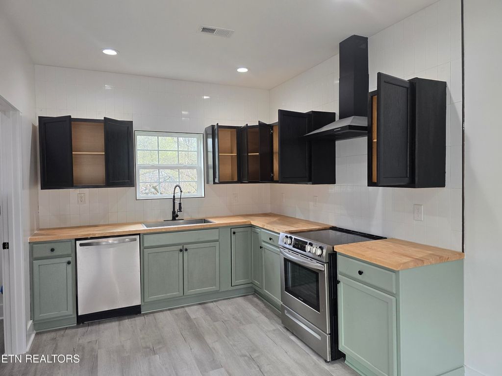 Photo of 4131 Ivy Ave, Knoxville, TN 37914 (MLS # 1336078)