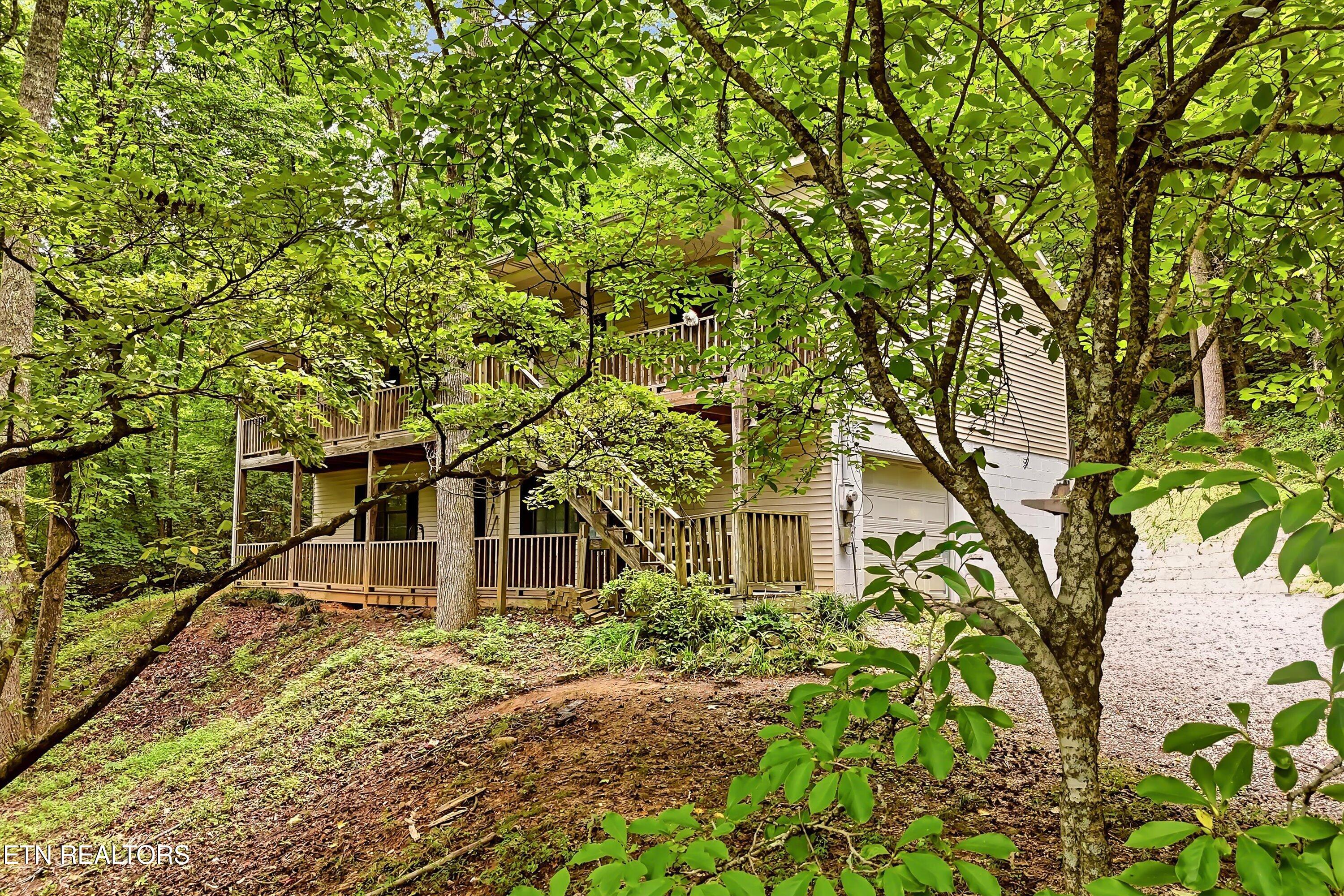 334 Pumpkin Hollow Rd