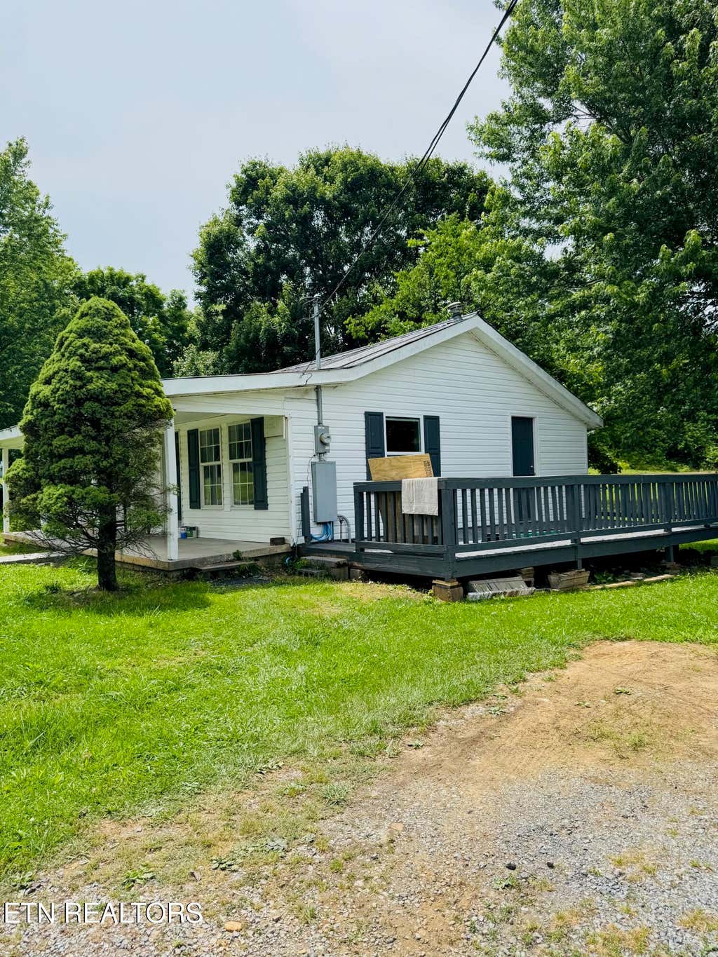 Photo of 738 Warford Rd, Newport, TN 37821 (MLS # 1302562)