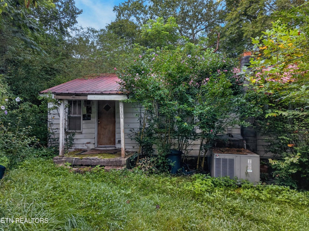 Photo of 5106 Highway 25W S E Of, LaFollette, TN 37766 (MLS # 1354630)