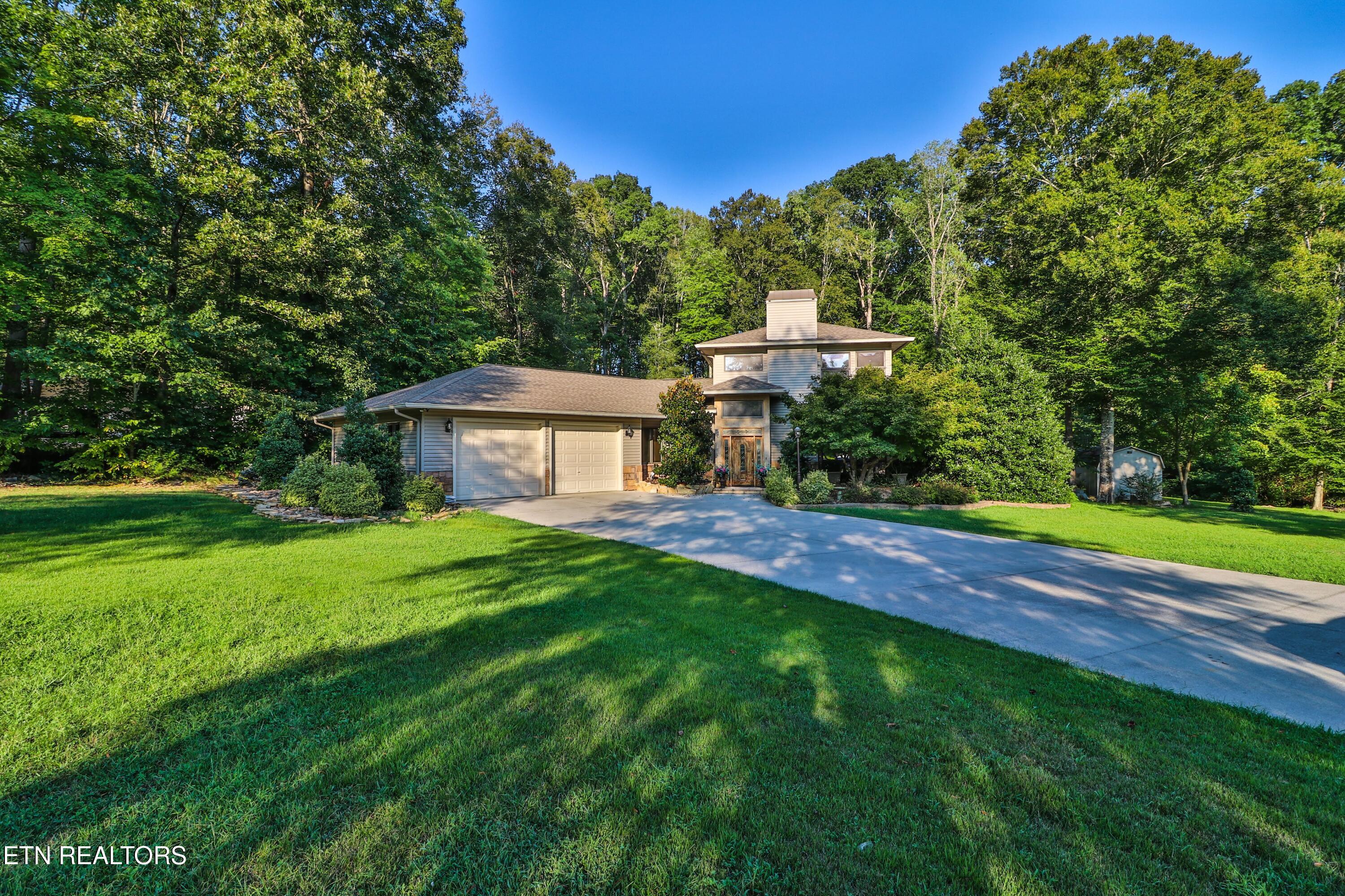 346 Fallen Oak Court