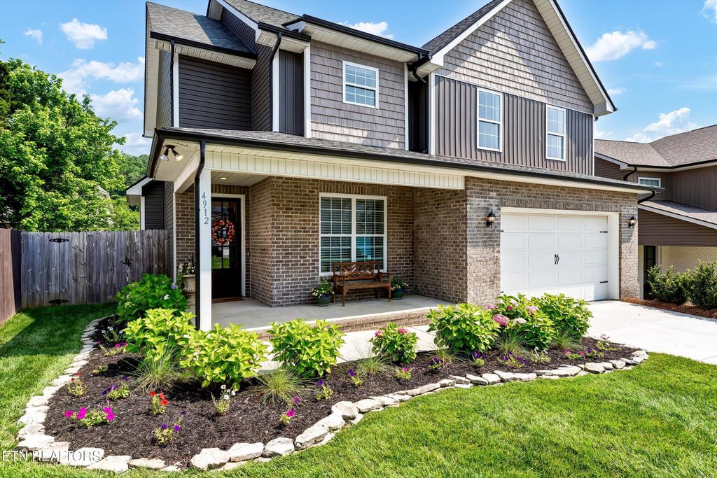 Photo of 4912 Creek Bank Drive, Knoxville, TN 37920 (MLS # 1337545)