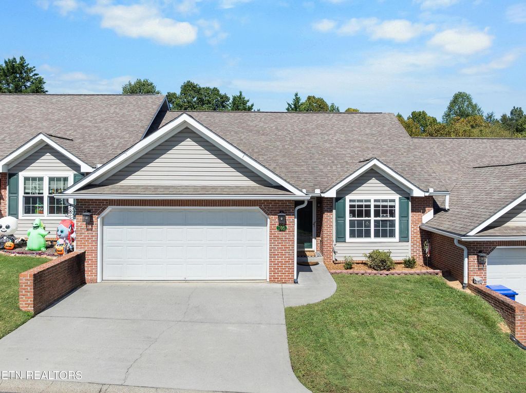 Photo of 705 Lower Pond Way, Knoxville, TN 37920 (MLS # 1317506)