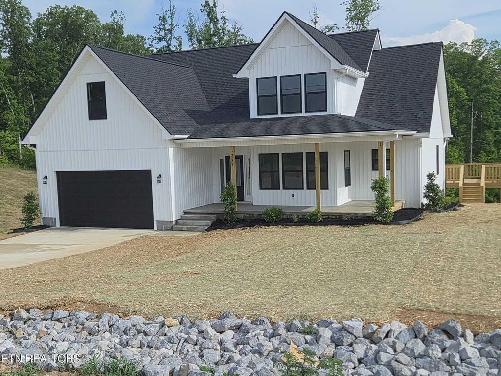 Photo of 237 Laura Boling Loop Rd, Strawberry Plains, TN 37871 (MLS # 1341192)