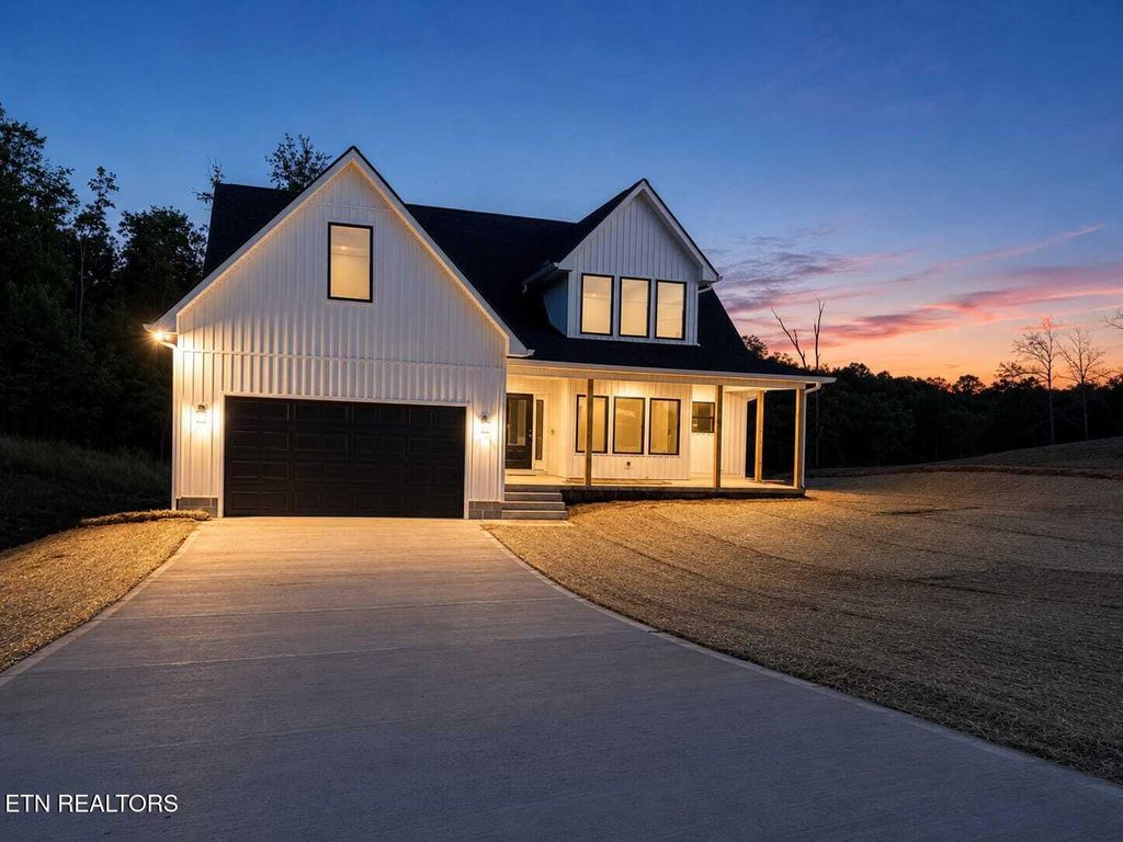 Photo of 237 Laura Boling Loop Rd, Strawberry Plains, TN 37871 (MLS # 1341192)