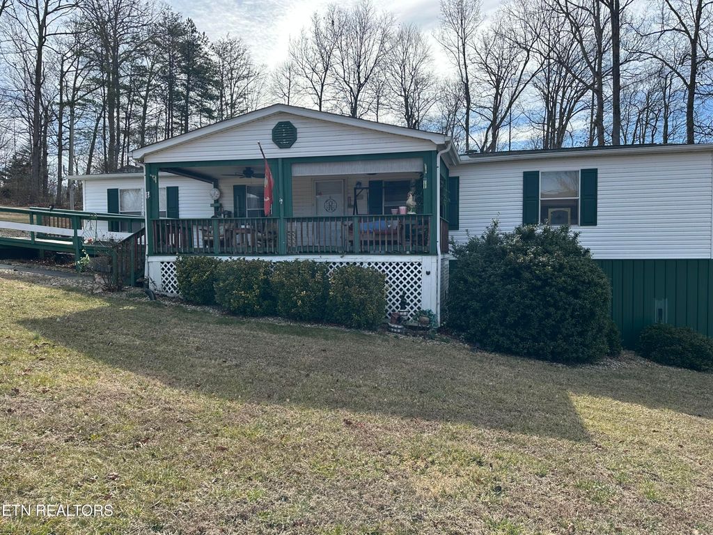 Photo of 222 E Cumberland Lane, Speedwell, TN 37870 (MLS # 1329546)