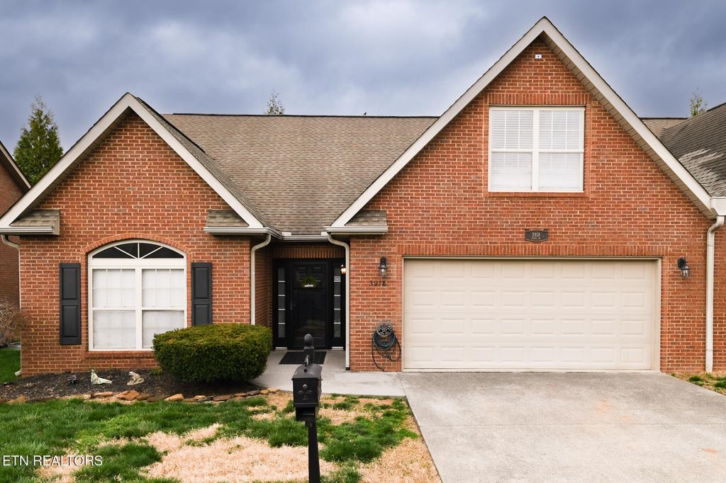 Photo of 3918 Doral Drive, Maryville, TN 37801 (MLS # 1331921)