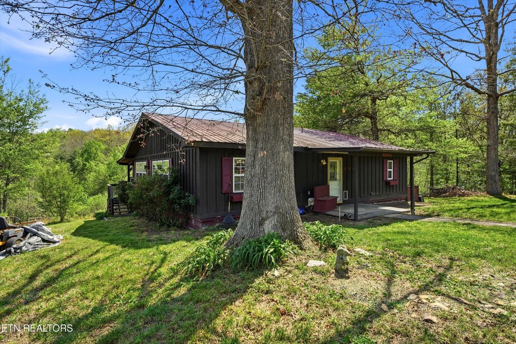 Photo of 533 Epperson Rd, Tellico Plains, TN 37385 (MLS # 1337386)