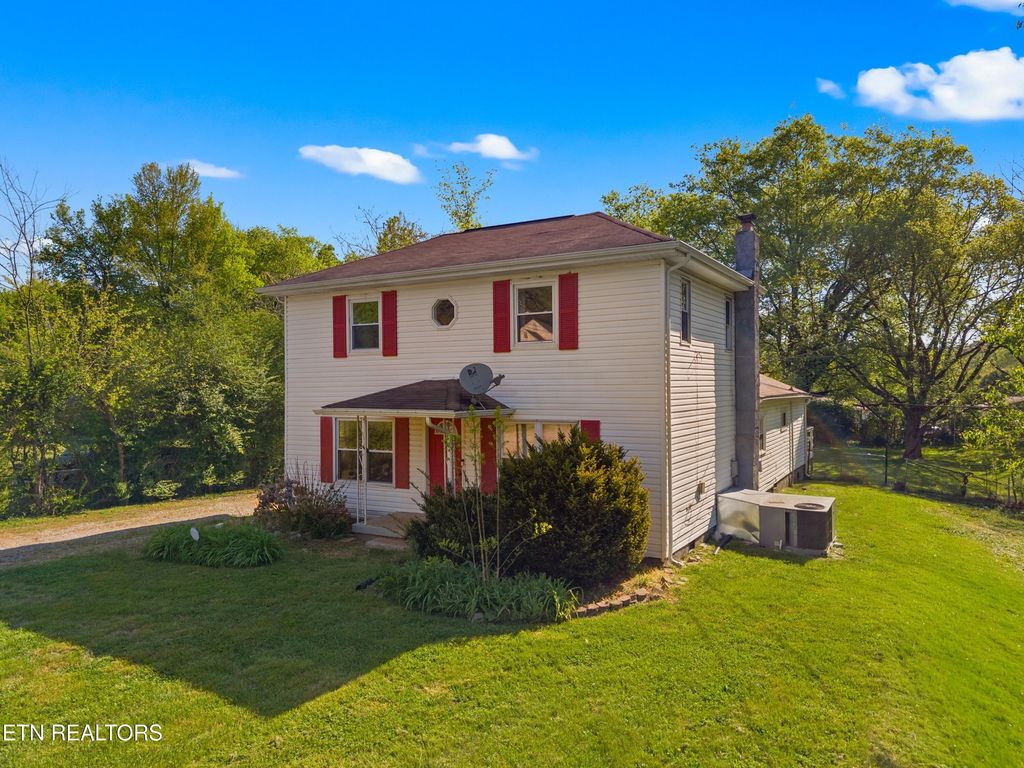 Photo of 1924 Sunny Lane, Knoxville, TN 37912 (MLS # 1336400)