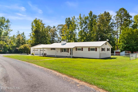 Tiny photo for 251 Horseshoe Bend Rd, Spring City, TN 37381 (MLS # 1355407)