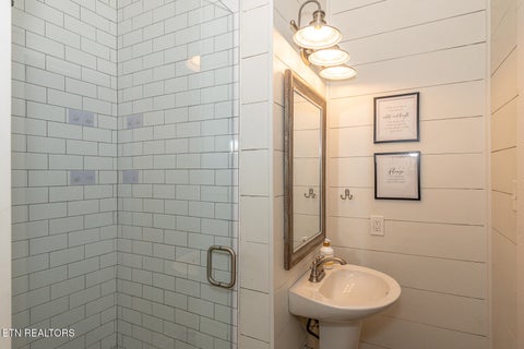 Tiny photo for 812 N 4th Ave, Knoxville, TN 37917 (MLS # 1346078)