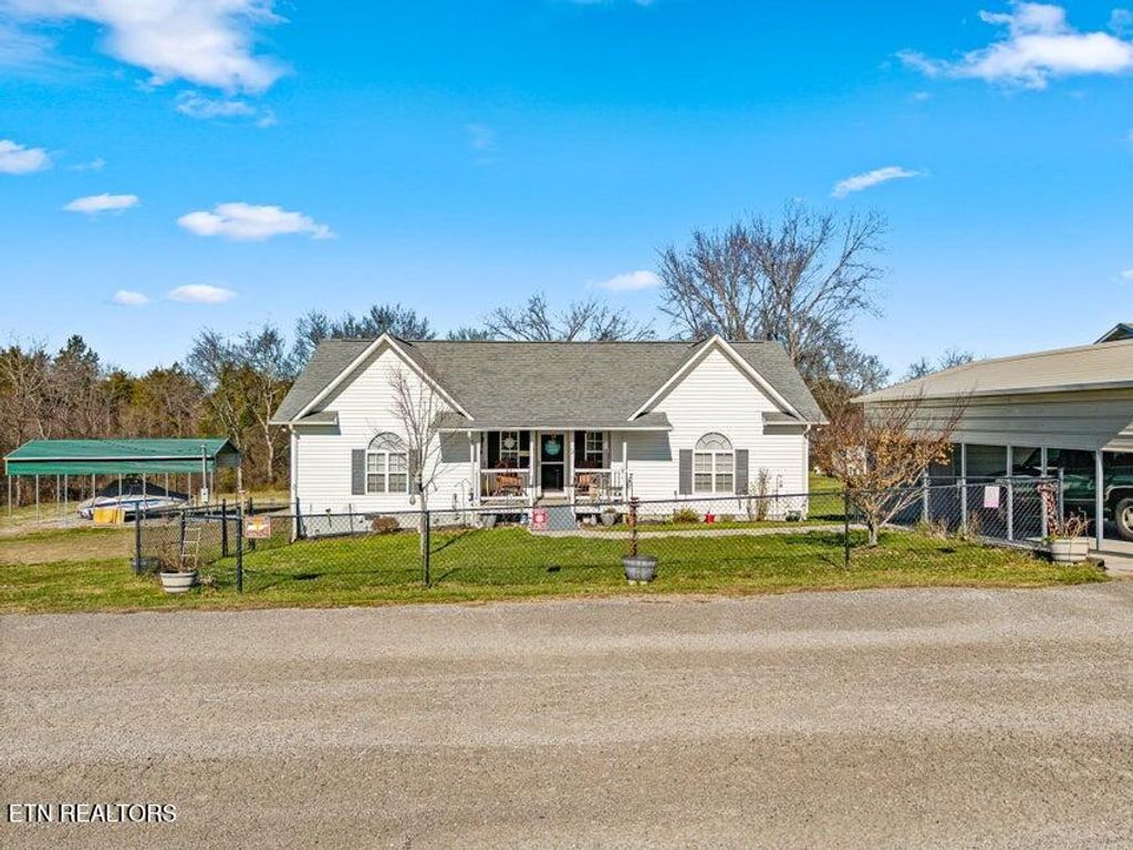 Photo of 334 Short Meadow Lane, Madisonville, TN 37354 (MLS # 1333478)