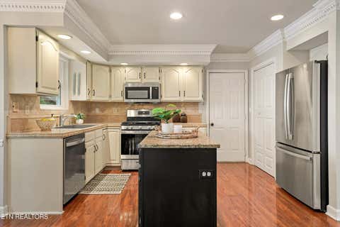 Tiny photo for 8409 Thornbury Court, Knoxville, TN 37919 (MLS # 1349236)
