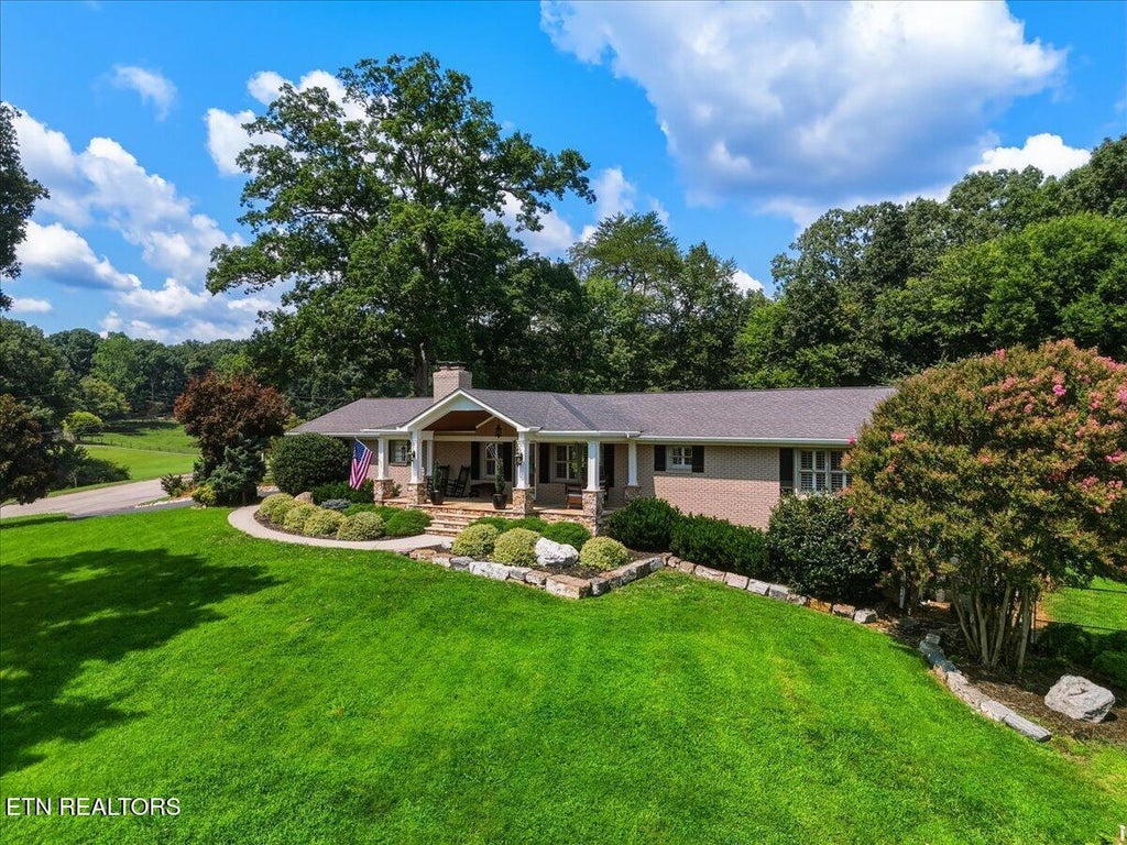 Photo of 902 Summer Hill Court, Friendsville, TN 37737 (MLS # 1351829)