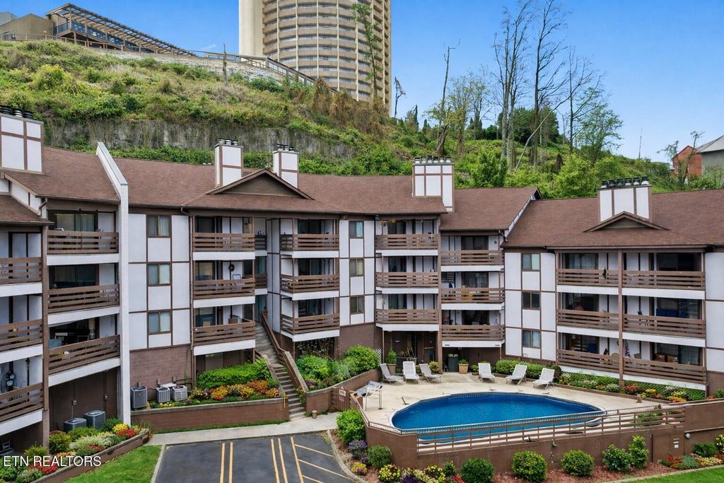 Photo of 616 Turkey Nest Rd #APT 209, Gatlinburg, TN 37738 (MLS # 1354585)