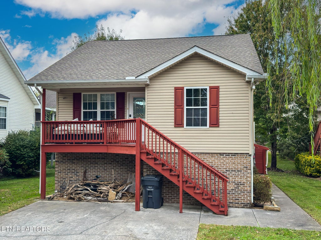 Photo of 851 Plantation Drive, Pigeon Forge, TN 37863 (MLS # 1358539)