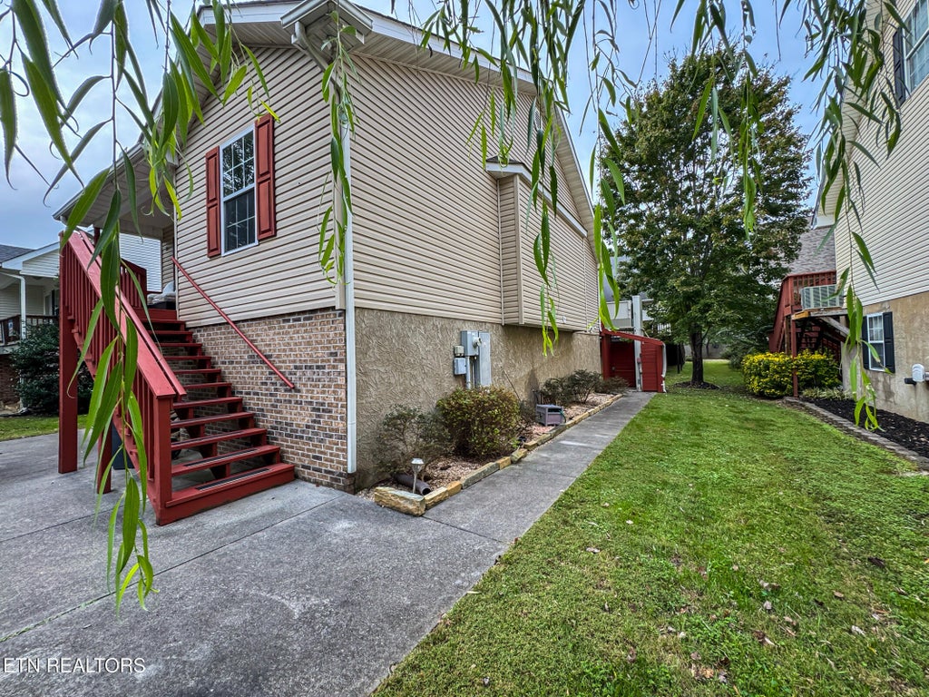Photo of 851 Plantation Drive, Pigeon Forge, TN 37863 (MLS # 1358539)