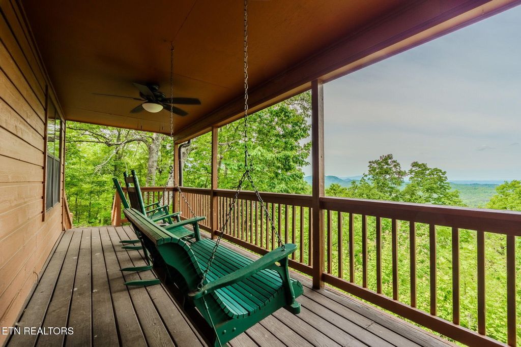 Photo of 3487 Bear Mountain Lane, Sevierville, TN 37876 (MLS # 1339914)
