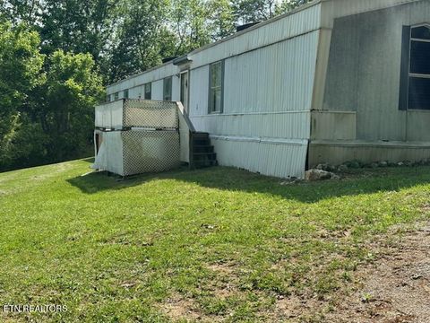 186 Pine Hollow Rd Jacksboro TN 37757