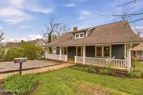 Photo of 2110 Lincoln St, Knoxville, TN 37920 (MLS # 1333406)